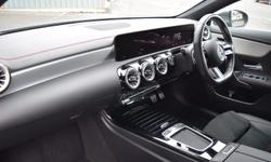 Mercedes-Benz CLA Photo 11
