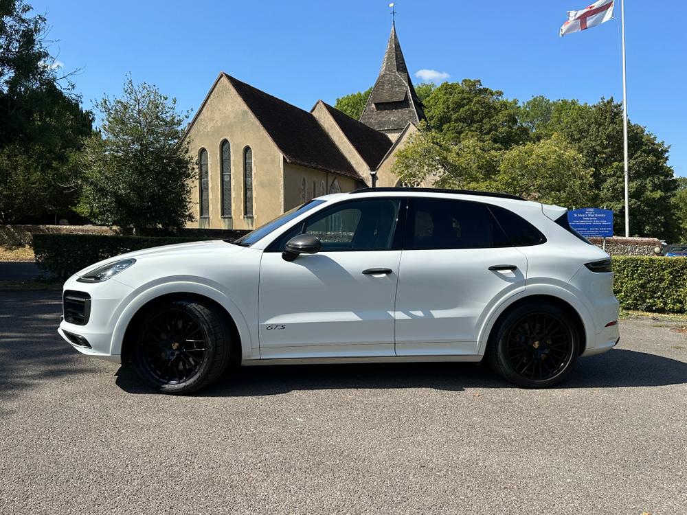Used Porsche Cayenne BV23KGJ 2