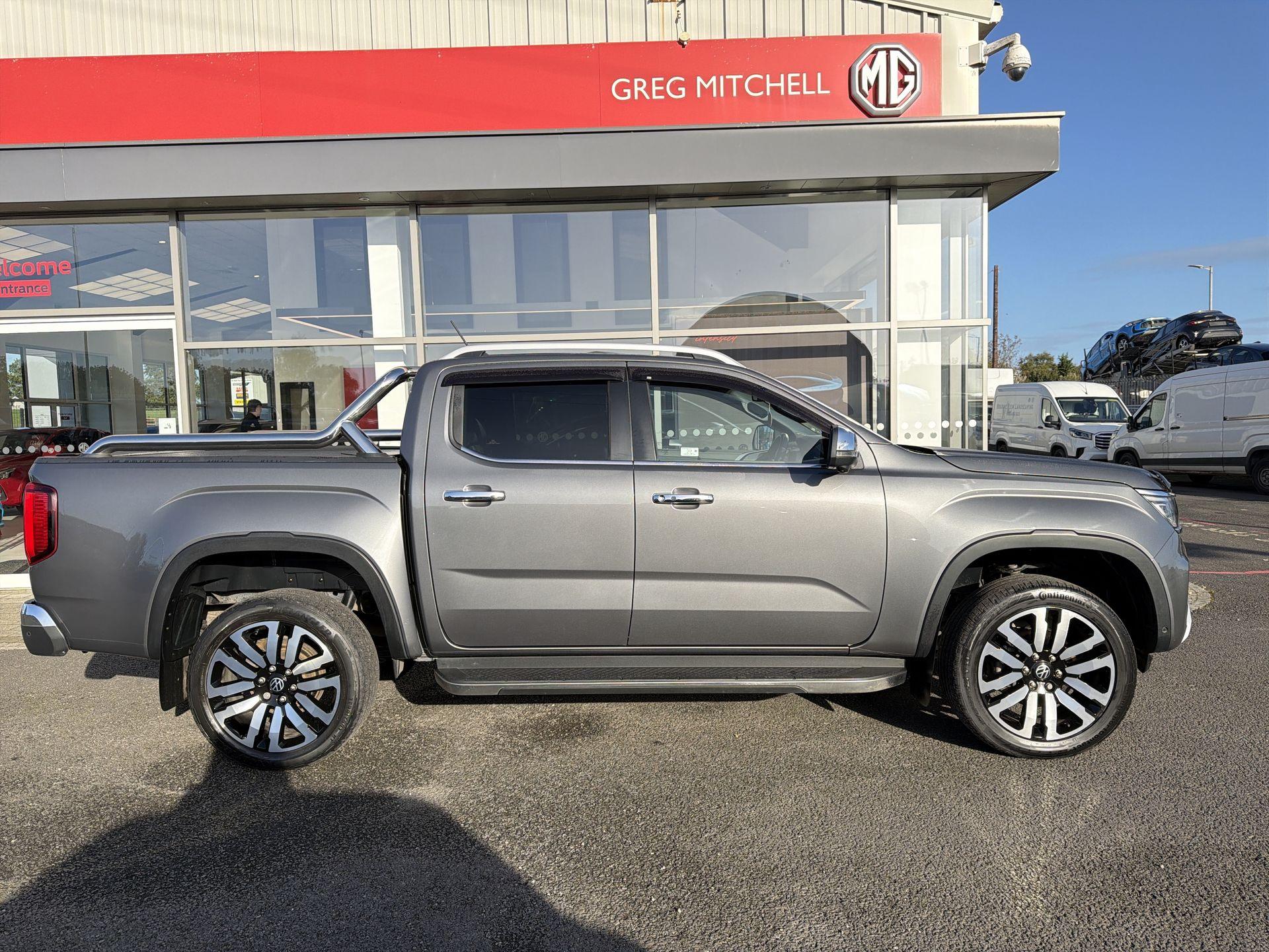 2025 Volkswagen AMAROK D/Cab Pick Up Aventura 3.0 V6 TDI 240 4M Auto - vehicle photo 4 for sale on PureCar