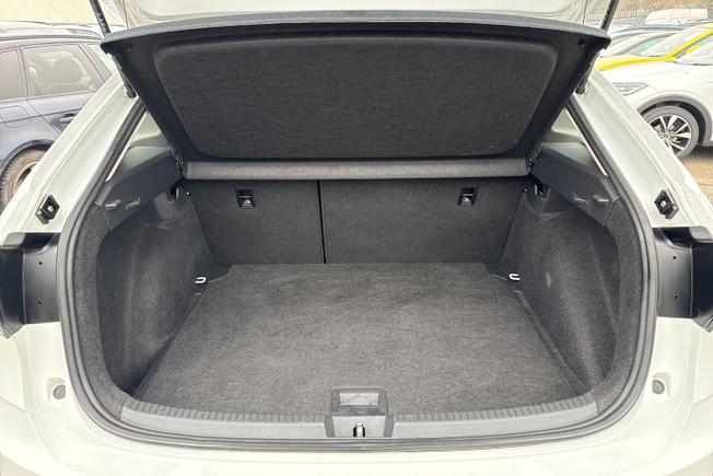 VOLKSWAGEN Taigo Photo 9