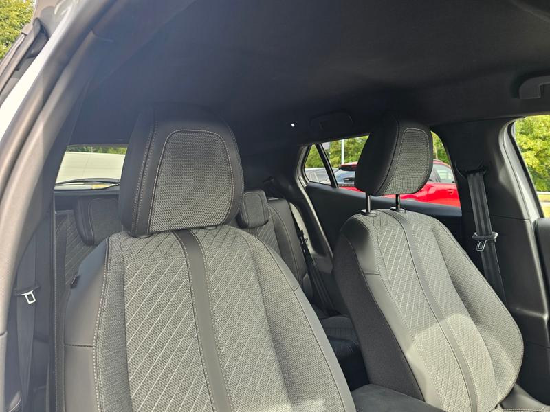 2025 75 PEUGEOT 2008