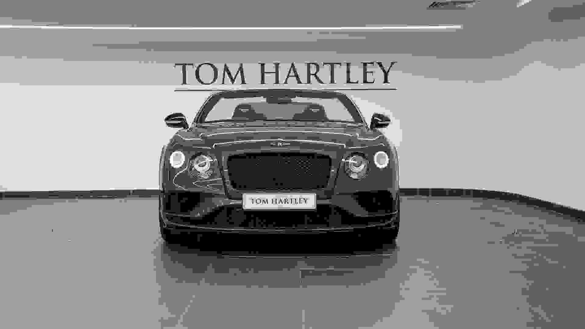 Bentley CONTINENTAL Photo 0aec3929-2f60-406f-99dd-18d0b89bb758.jpg