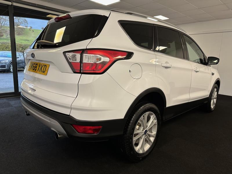 Ford Kuga Photo 0aee0498-aace-4e6b-97f7-3c4f267a6311.jpg