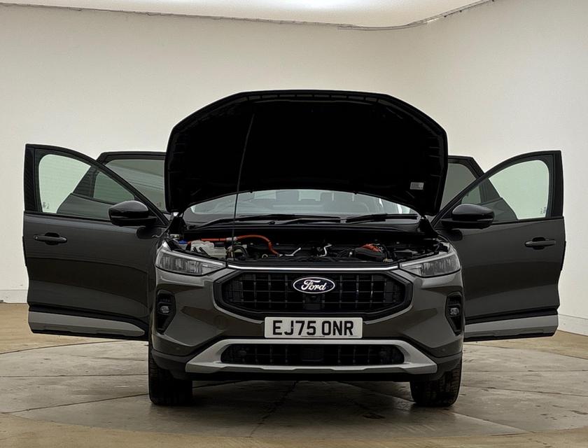 Ford Kuga Photo 0af6a7f3-1acf-4523-93e1-90bf5915953b.jpg