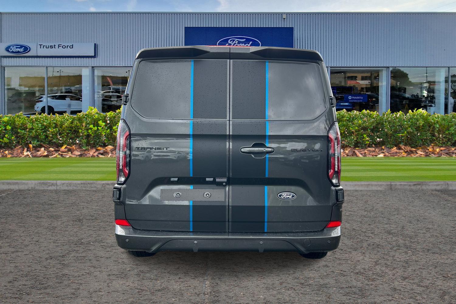 Ford TRANSIT CUSTOM Photo 13