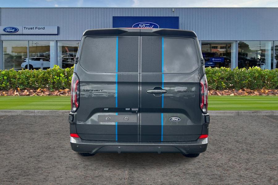 Ford TRANSIT CUSTOM Photo 0b0ac42f-416e-43ae-b8a1-fcce92329987.jpg