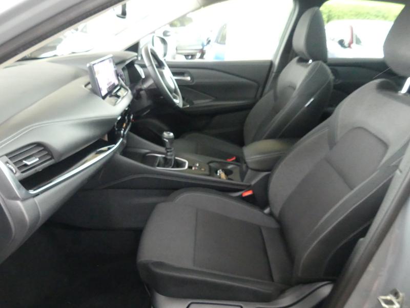 Nissan Qashqai Photo 0b0b2dce-2ee6-4435-9260-0555815d44a0.jpg