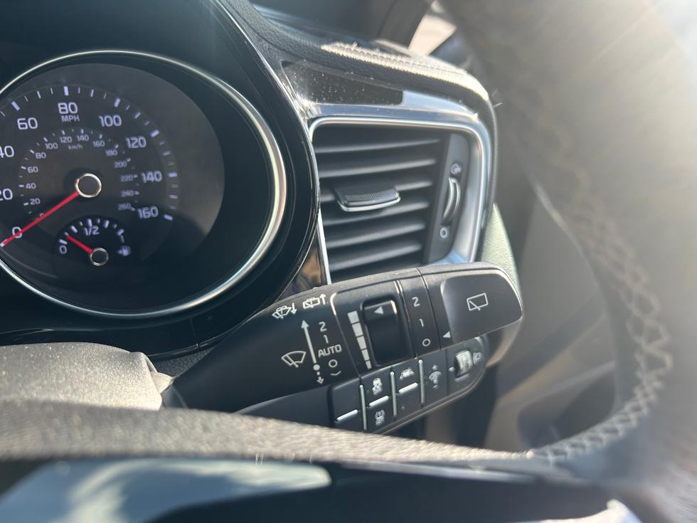 Kia ProCeed Photo 0b1aa7a2-f577-4f98-bc34-9f84a6e3fa03.jpeg