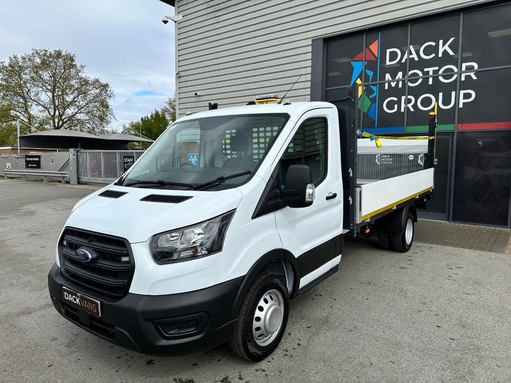 Ford Transit Photo 0b34e3f2-6144-417e-9a2f-bf9894a0e474.jpg
