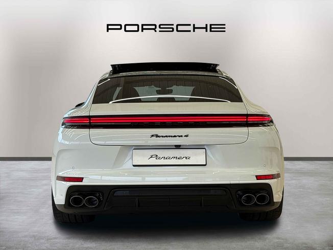 PORSCHE Panamera Photo 6