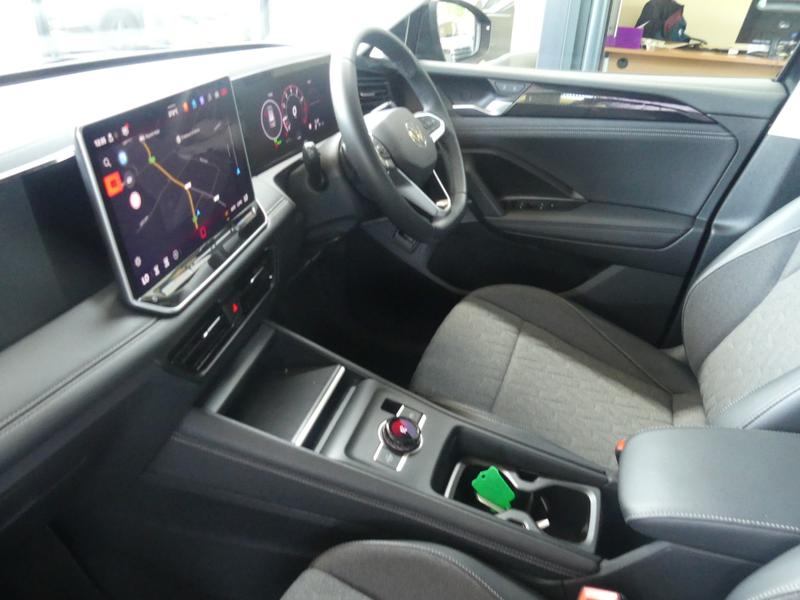 Volkswagen Tiguan Photo 0b4755f7-c81f-44ef-ac87-0e972af73d06.jpg