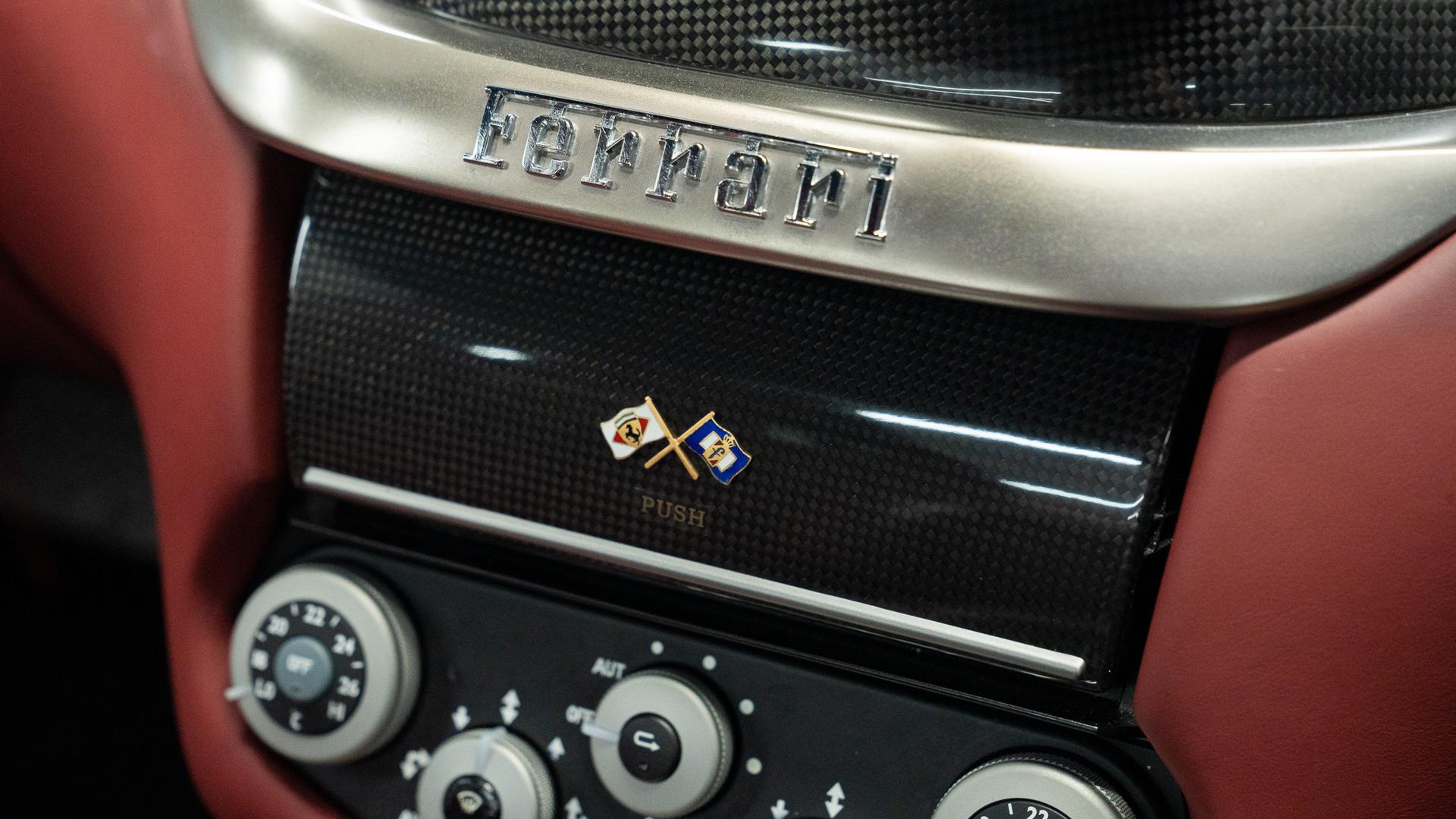 Ferrari 599 Photo 0b48d1fc-21b5-4c40-9fc6-99a81a28f9dc.jpg