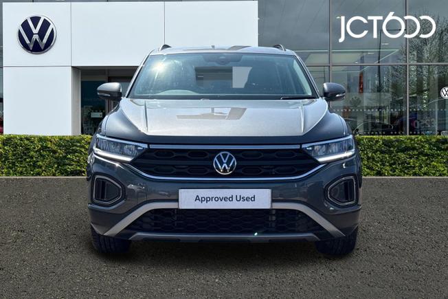 Volkswagen T-Roc Photo 6