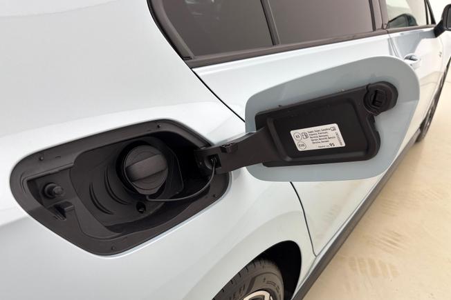 VOLKSWAGEN Golf Photo 21