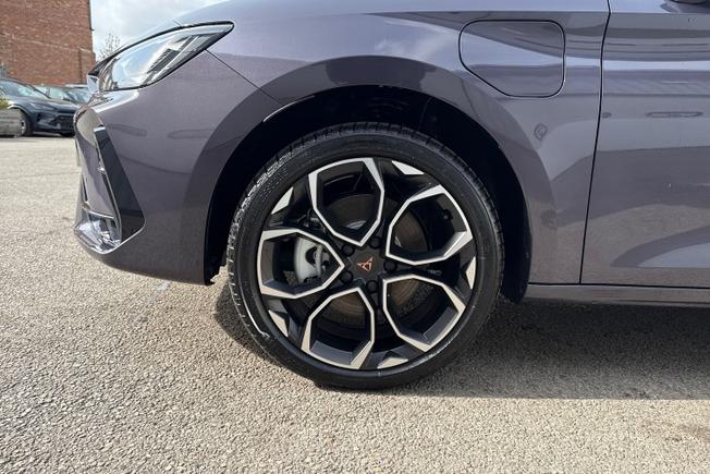 CUPRA Leon Photo 26