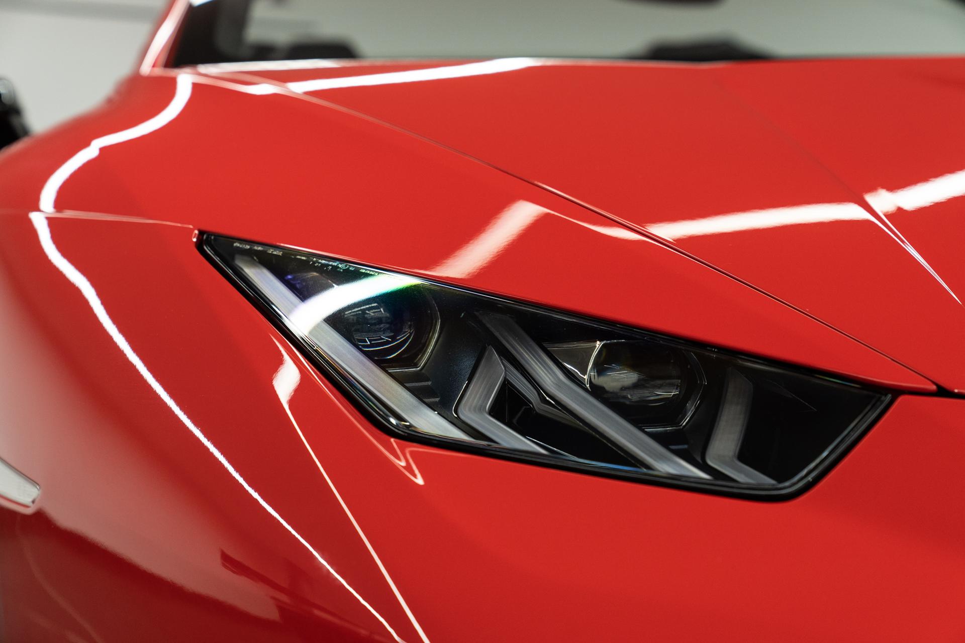 Lamborghini HURACAN Photo 0b5d0ee7-9291-4d52-bb06-bf9eb218484a.jpg