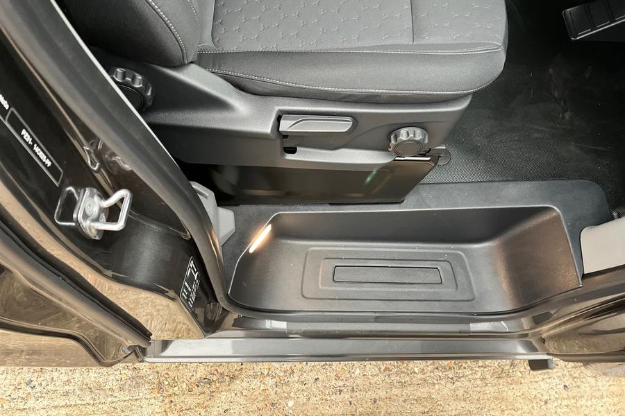 Ford TRANSIT CUSTOM Photo 0b5d1ebd-e9bb-4daa-96fc-767c9eca58ba.jpg
