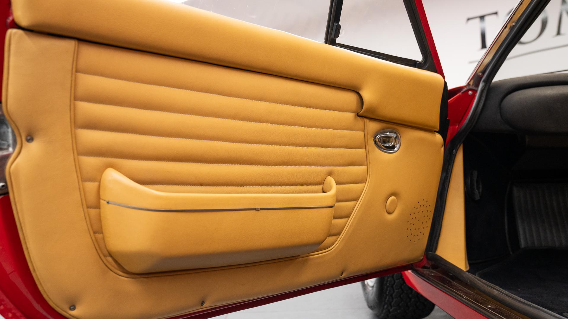 Ferrari Dino Photo 0b76e29b-8247-4826-b72c-9f7842e8f237.jpg