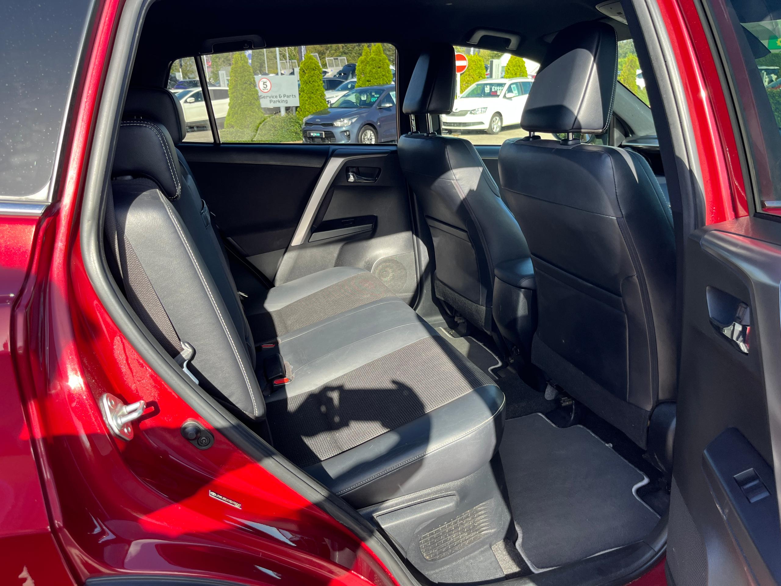 Toyota RAV4 Photo 17