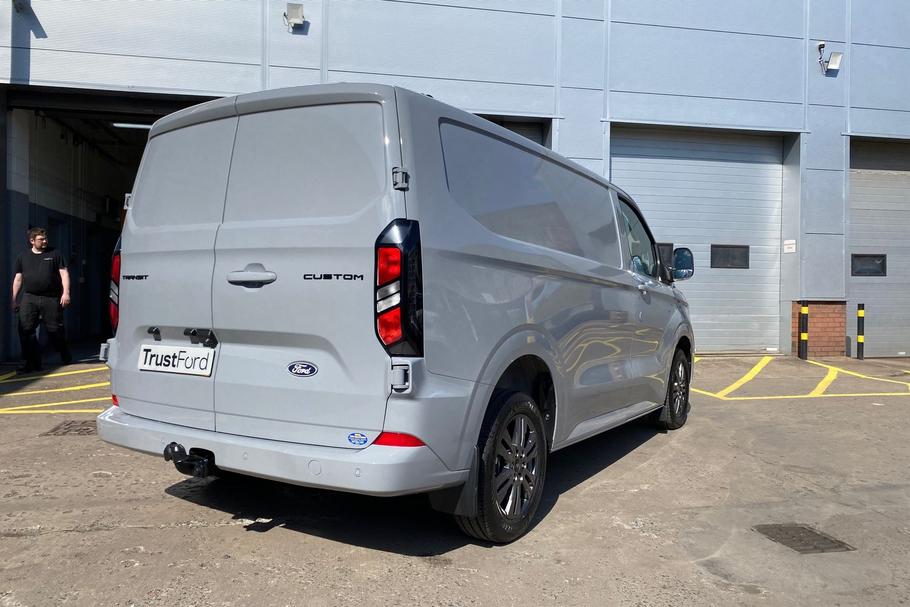 Used Ford TRANSIT CUSTOM NEWCUSTOM13 8