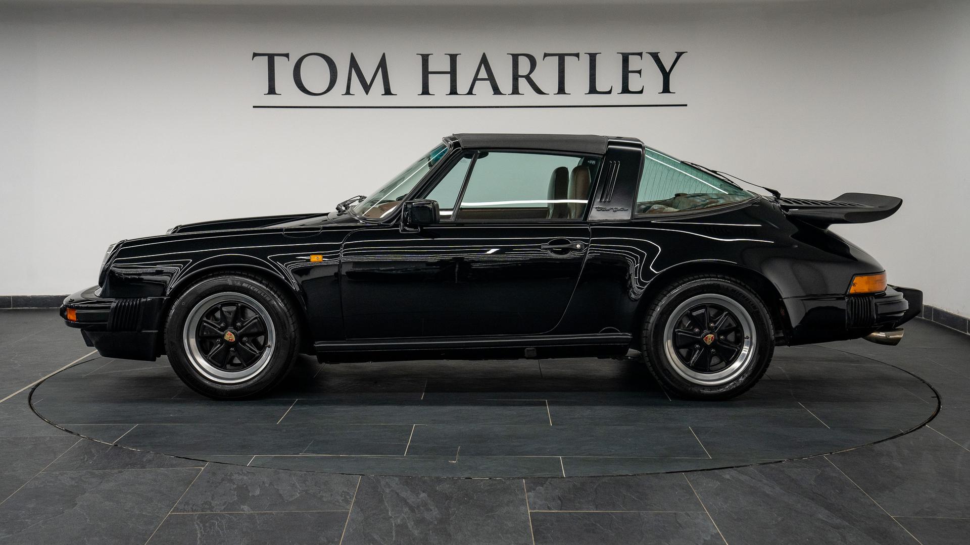 Porsche 911 Photo 0bad285b-9892-4cb5-9546-cc856aa1bbd8.jpg