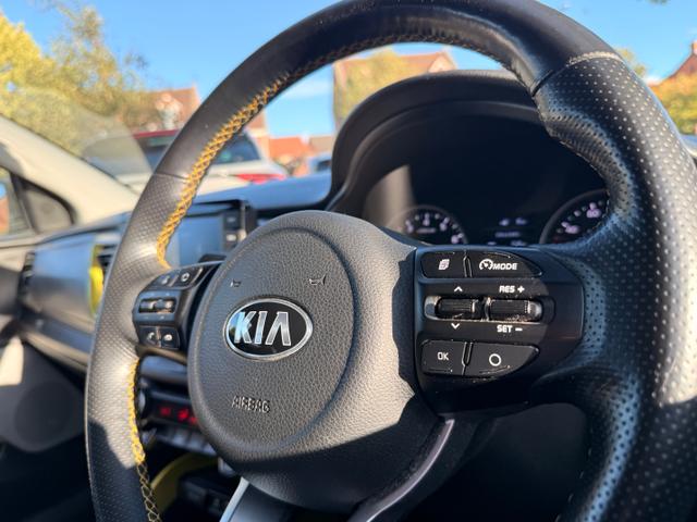 Kia Stonic Photo 0bb32d51-c506-4669-847b-5ec276cca2a3.jpg