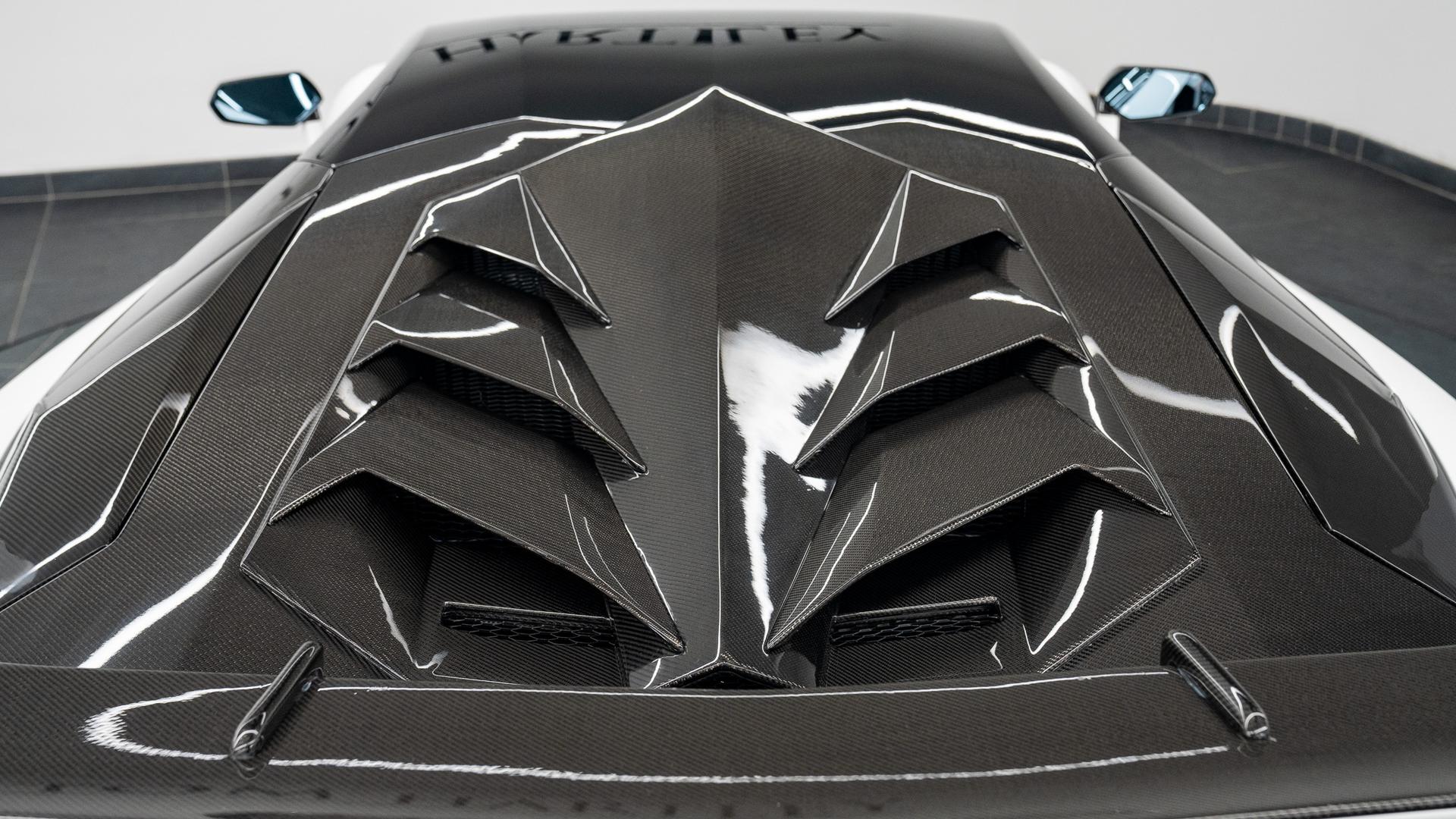 LAMBORGHINI Aventador Photo 0bbc78d4-c4ea-4a6f-b89f-cd9fa810550d.jpg