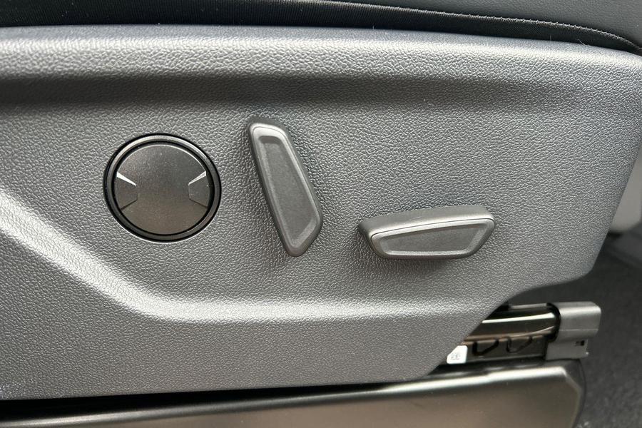 Ford TRANSIT CUSTOM Photo 0bc23885-83bc-4982-934a-970345b7bf8b.jpg