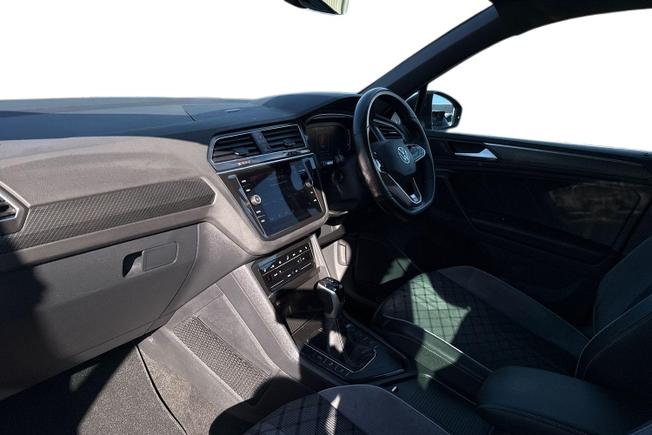 Volkswagen Tiguan Photo 2