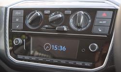 Volkswagen UP Photo 18