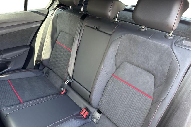 Volkswagen Golf Photo 12