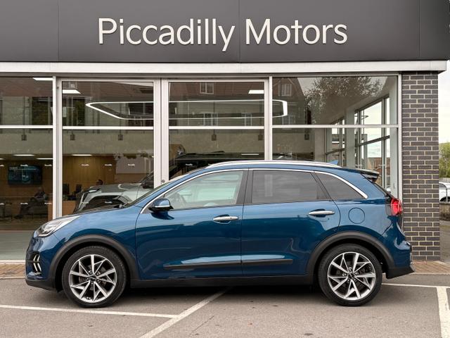 Kia Niro Photo 0bf1ccd0-261d-4e7b-a200-e1077e1c940c.jpg