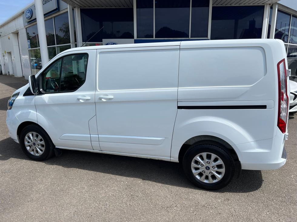 Ford Transit Custom Photo 0c065483-861d-4dda-918d-464d87267775.jpeg