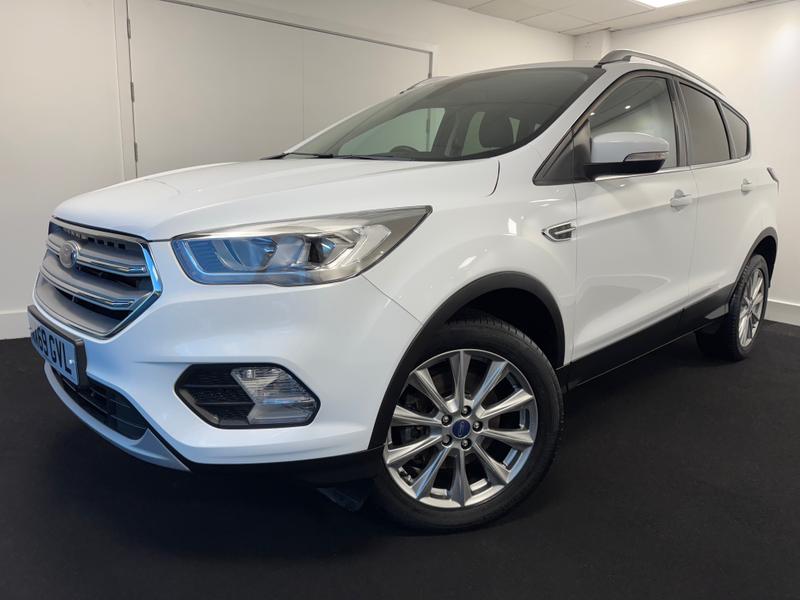 Ford Kuga Photo 0c0e78f9-38c4-41b2-bba5-5575a31b2c1a.jpg