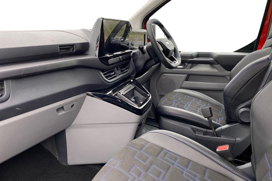 Ford TRANSIT CUSTOM Photo 0c1fbdf3-a84d-420c-8b26-2bf58cb1e6ea.jpg