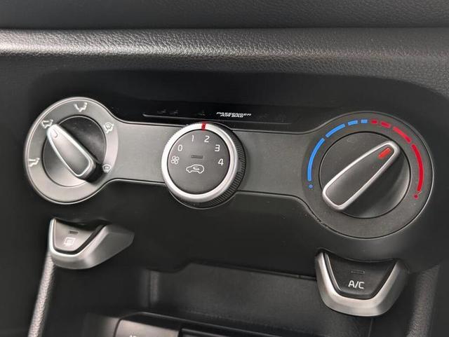 Kia Picanto Photo 0c2a934b-2575-49c5-8934-091ae37135e0.jpg