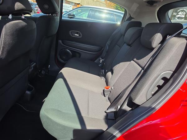Honda HR-V Photo 9