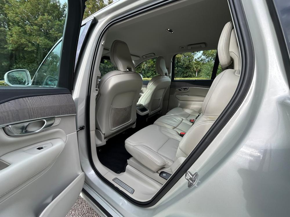 Used Volvo XC90 SD22URT 27