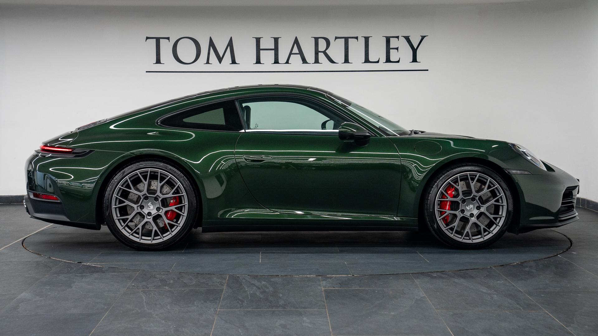Porsche 911 Photo 0c390d91-26fe-4624-bf1f-b5c992e60382.jpg