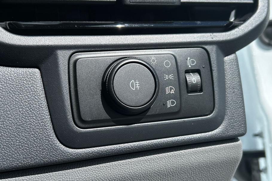 Used Ford TRANSIT CUSTOM L1DCIVSPORT4 36
