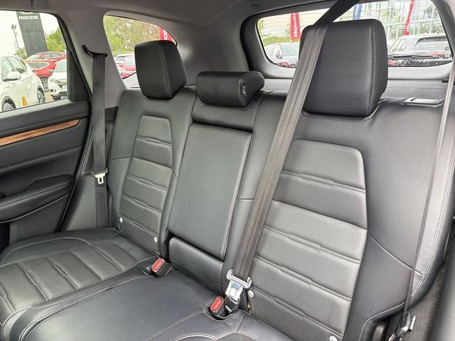 Honda CR-V Photo 0c4ca380-cc1c-463e-9553-e944f599624a.jpg