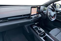 VOLKSWAGEN ID.5 Photo 2