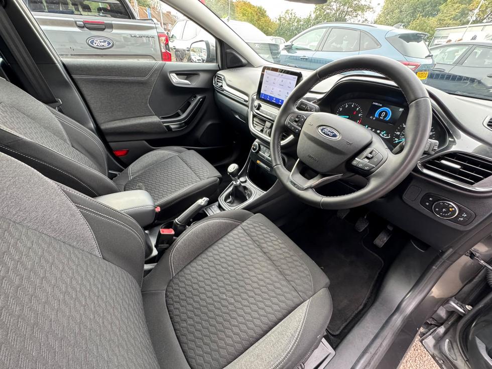 Ford Puma Photo 0c55b6e6-1cdb-40f0-a4df-27276525409c.jpeg