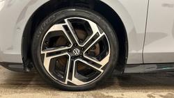 VOLKSWAGEN ID.7 Photo 5