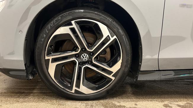 VOLKSWAGEN ID.7 Photo 5
