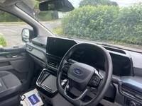 Ford Tourneo Custom Photo 18