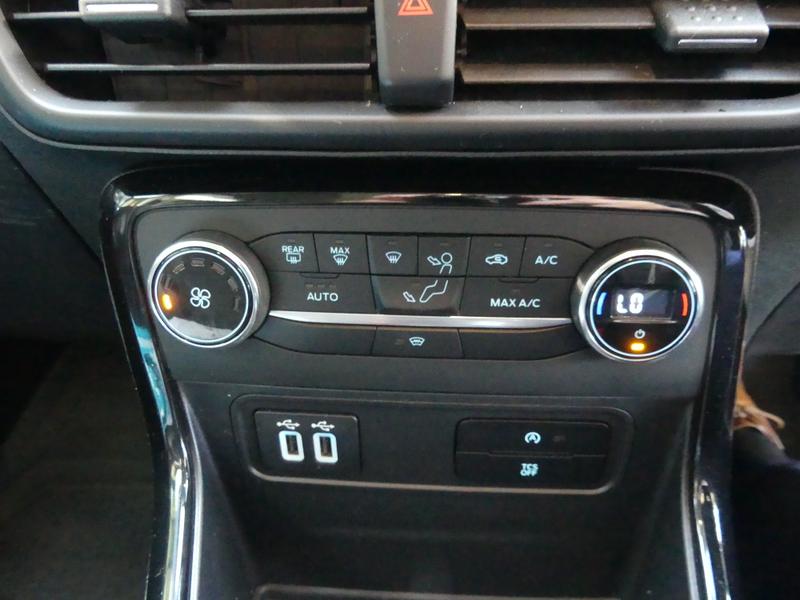Ford EcoSport Photo 0c677166-b8c5-4811-a0ee-d4453bf7d2ec.jpg