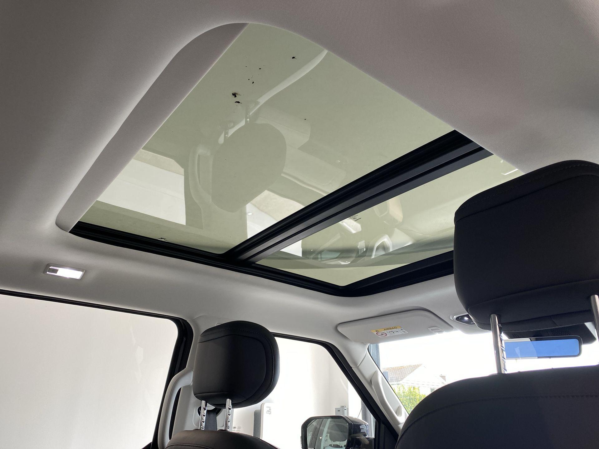 2026 MAXUS TERRON 9 E 325kW Premium Double Cab Pickup 102kWh Auto - vehicle photo 14 for sale on PureCar