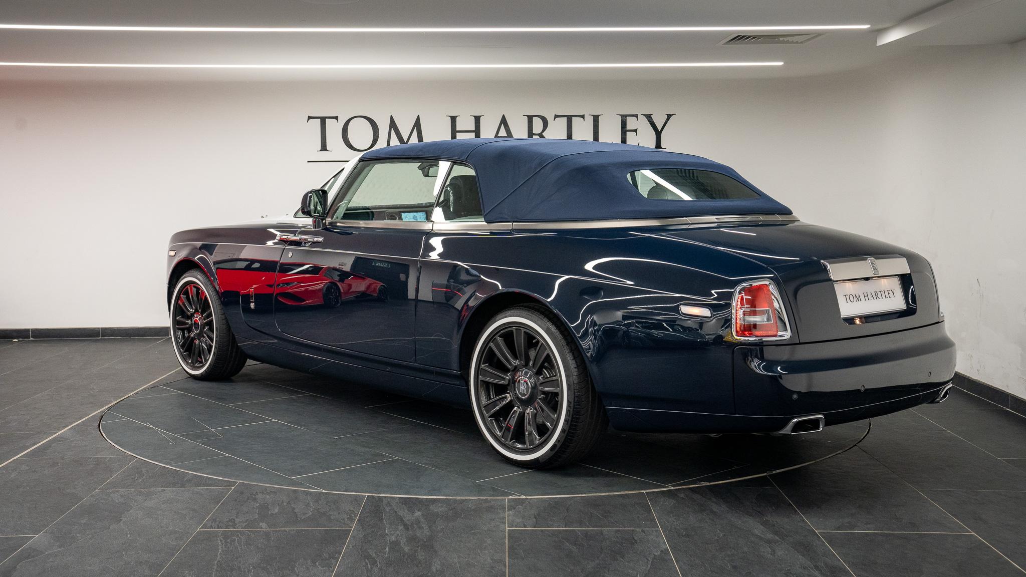 RollsRoyce Phantom phiên bản đặc biệt ủng hộ từ thiện