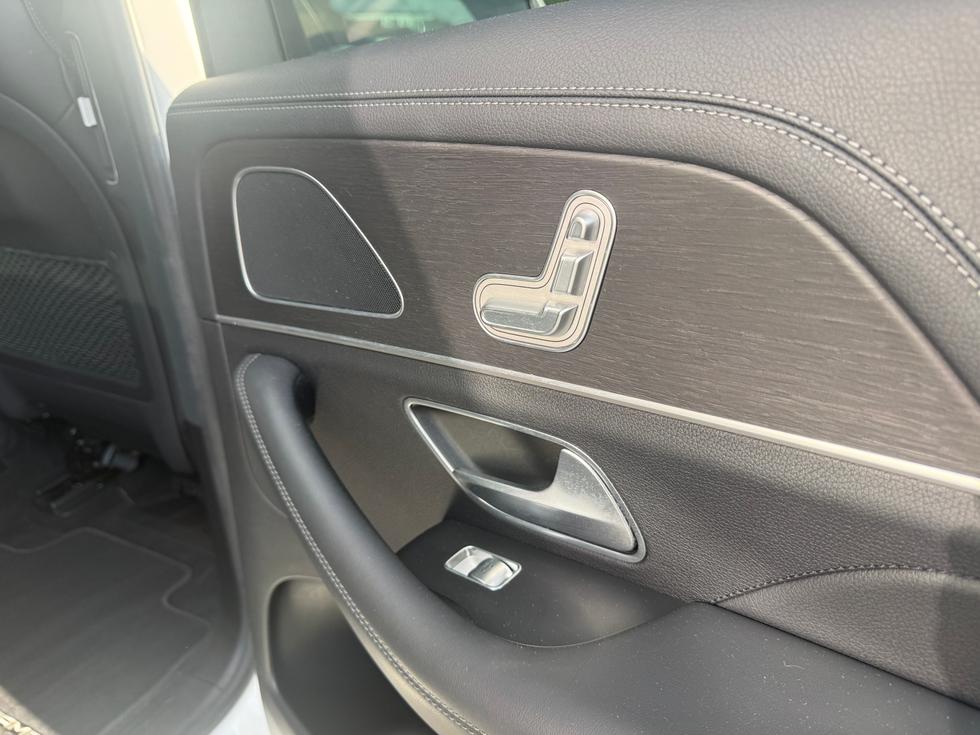Mercedes-Benz GLE Photo 0c80d037-042e-4c86-bd97-cff02a73e22c.jpeg